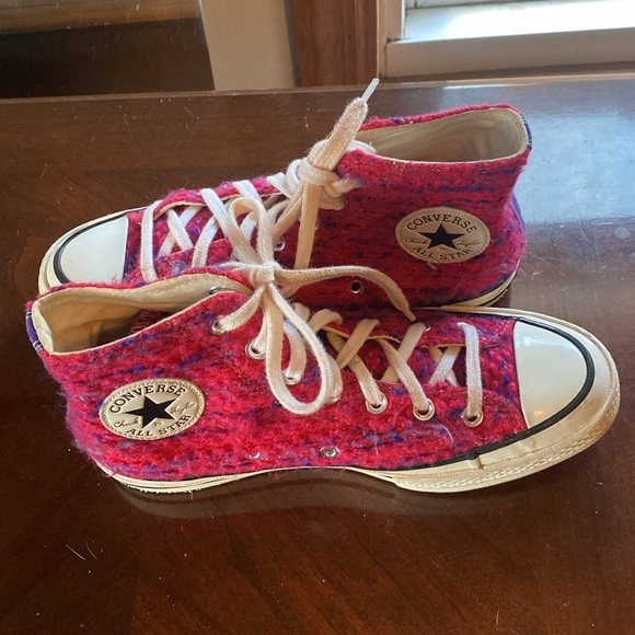Converse Shoes - 🦊 Converse red/pink tweed high top. EUC